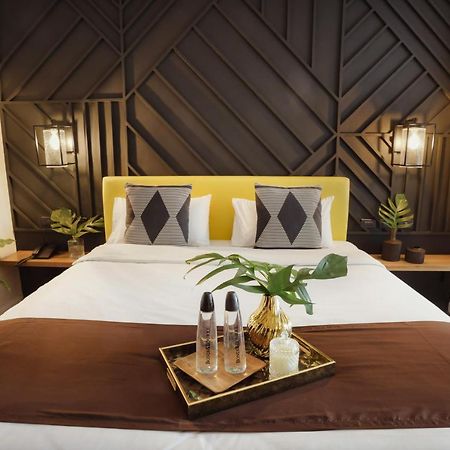 The Bourke Hotel Davao City Esterno foto