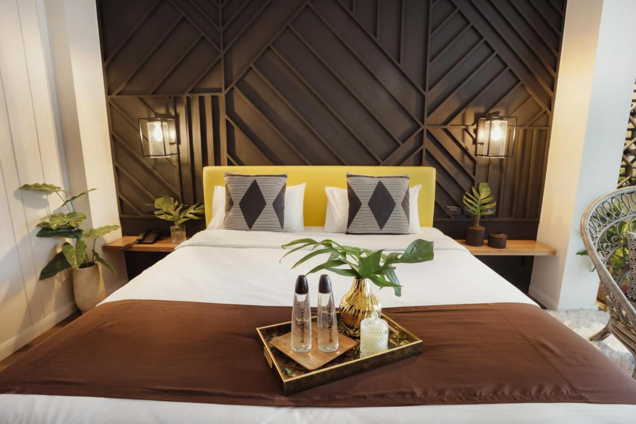 The Bourke Hotel Davao City Esterno foto