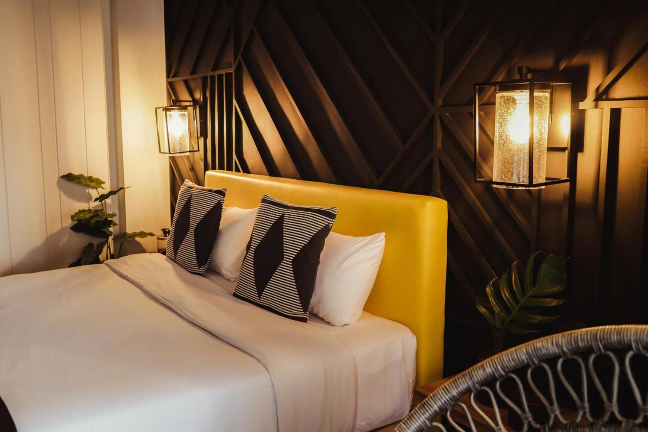 The Bourke Hotel Davao City Esterno foto