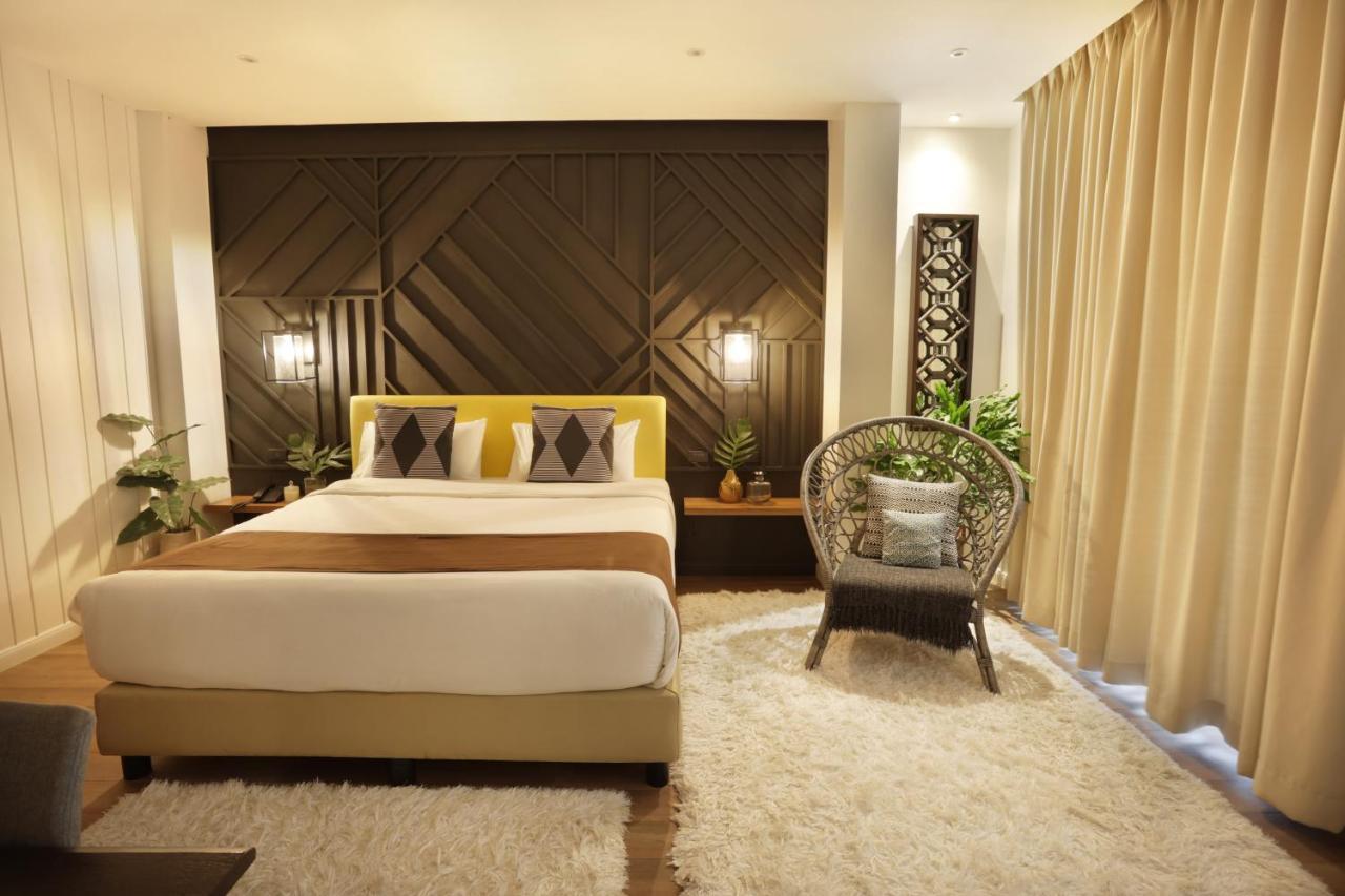 The Bourke Hotel Davao City Esterno foto