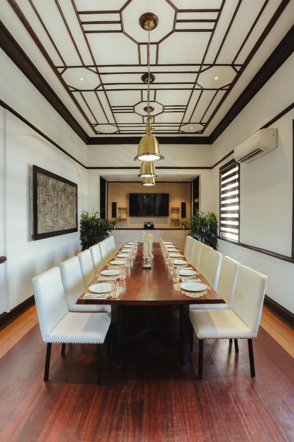 The Bourke Hotel Davao City Esterno foto