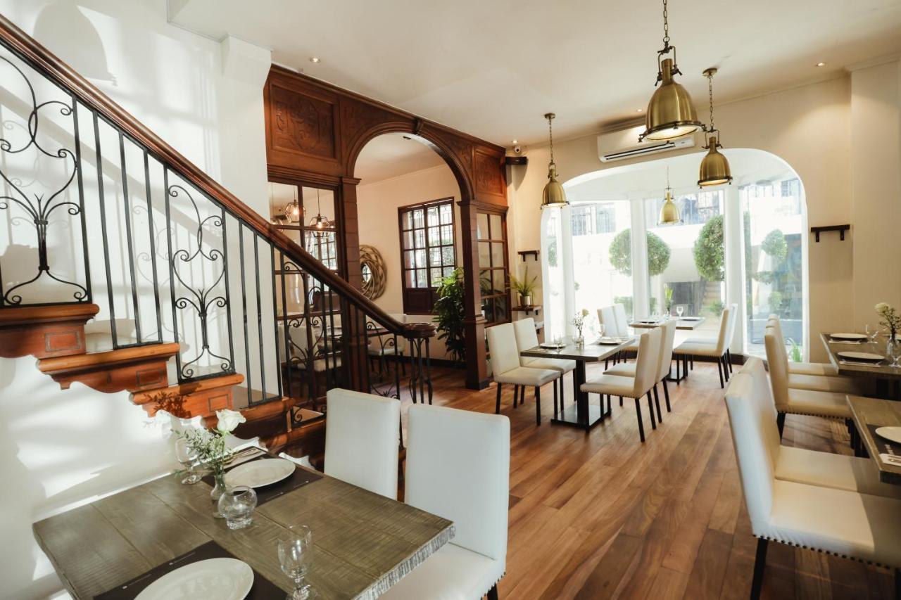 The Bourke Hotel Davao City Esterno foto