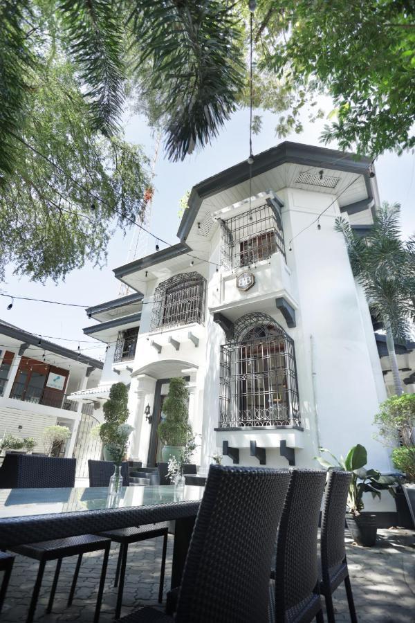 The Bourke Hotel Davao City Esterno foto