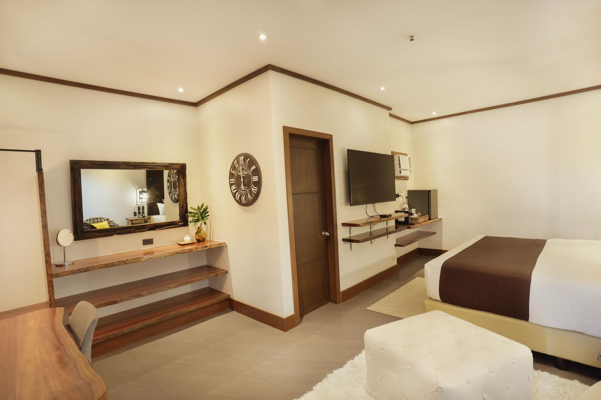 The Bourke Hotel Davao City Esterno foto