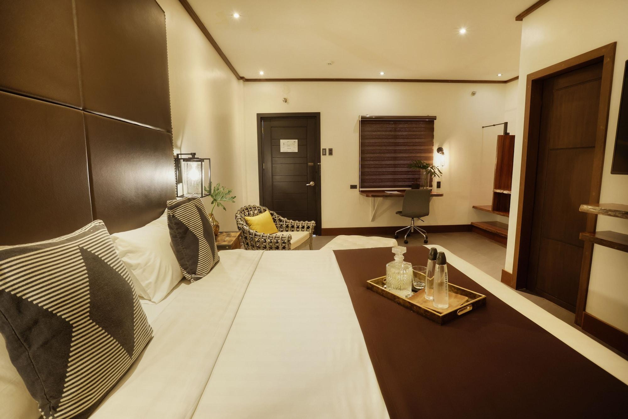 The Bourke Hotel Davao City Esterno foto