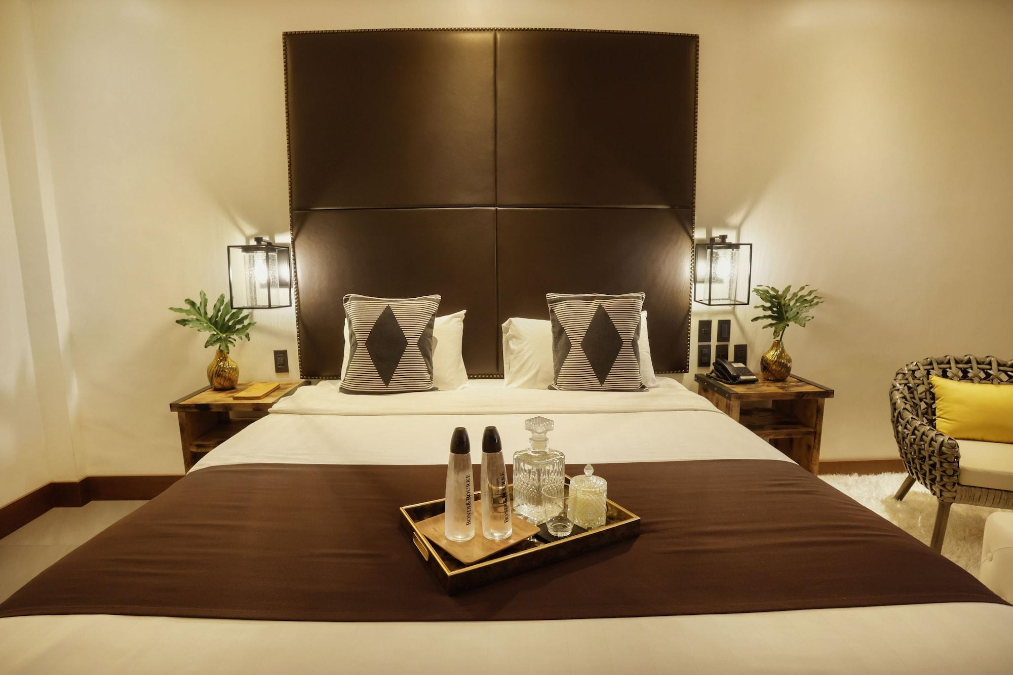 The Bourke Hotel Davao City Esterno foto