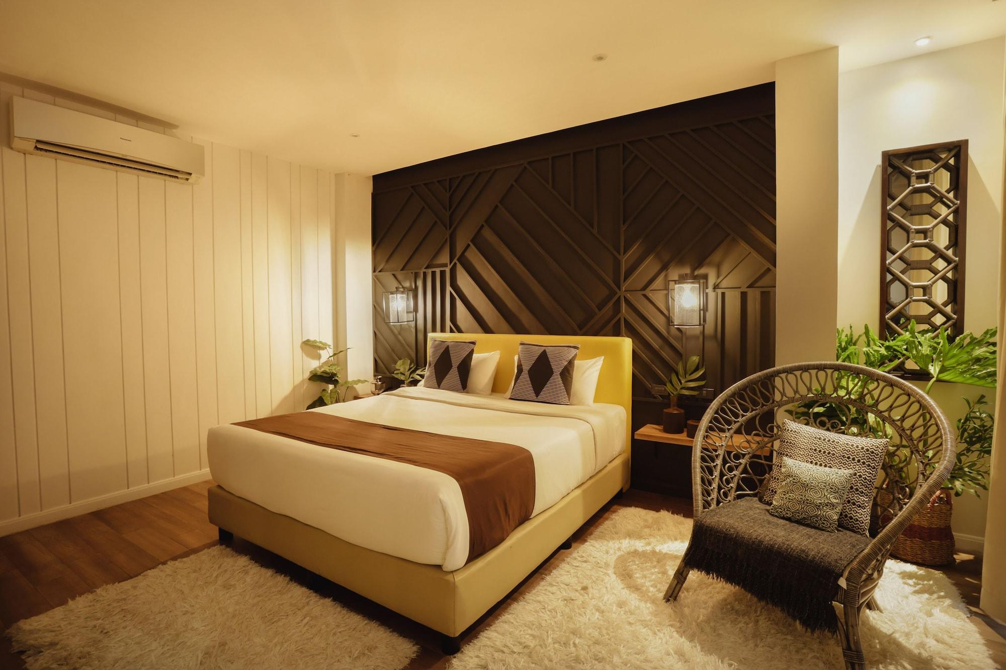 The Bourke Hotel Davao City Esterno foto