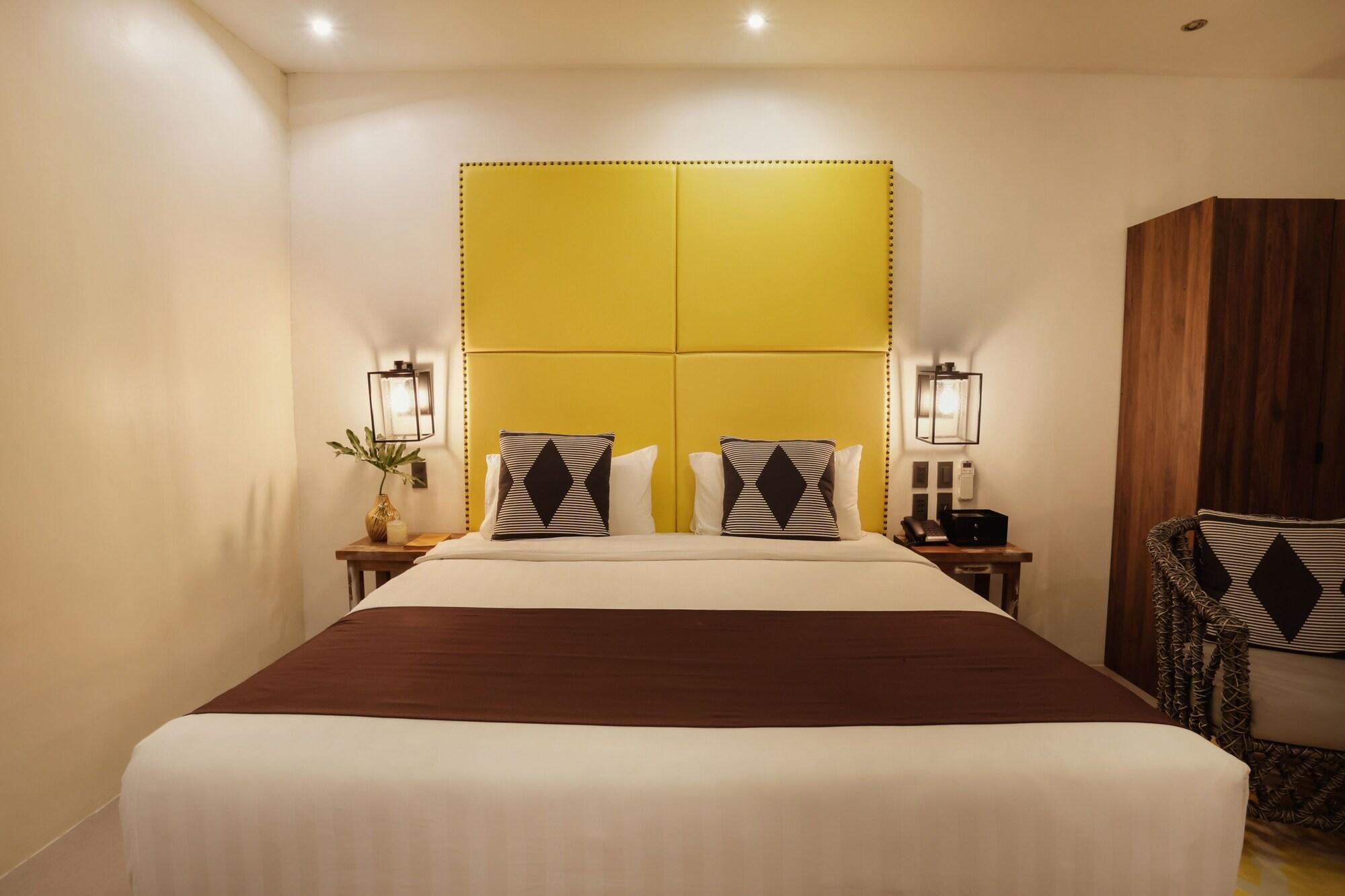 The Bourke Hotel Davao City Esterno foto